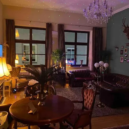 Wunderschones Herrenzimmer/loft In Der Innenstadt *